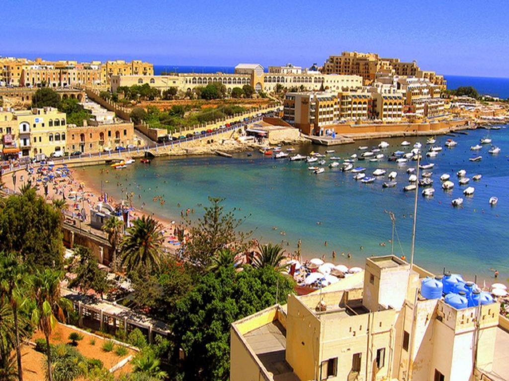 Splendid 2Br Apartment, Steps To St Georges Bay Saint Julian's Εξωτερικό φωτογραφία
