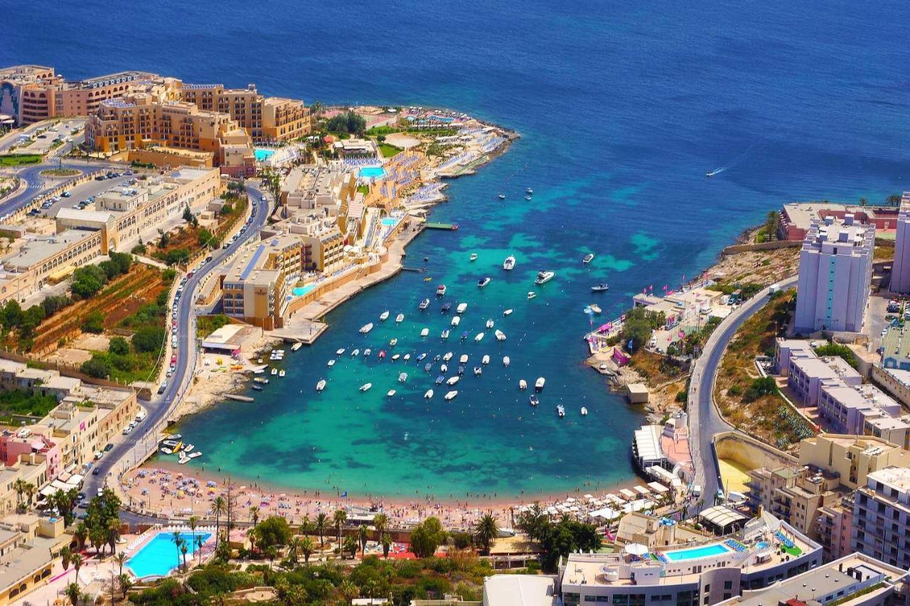 Splendid 2Br Apartment, Steps To St Georges Bay Saint Julian's Εξωτερικό φωτογραφία
